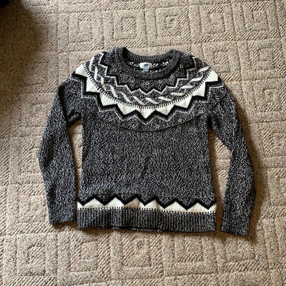 Old navy sweater